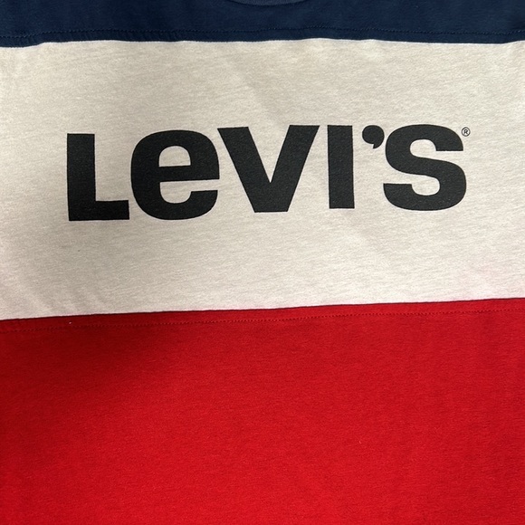 Red, white and blue Levi’s T-shirt - Picture 2 of 4